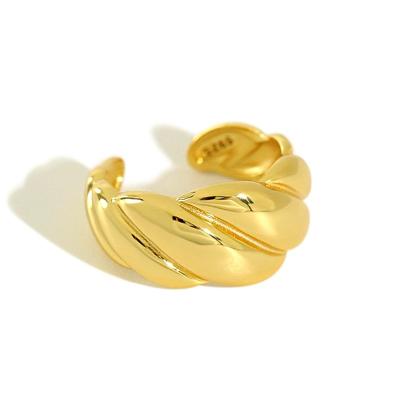 China Trendy Rope Gold Crescent Ring 925 Sterling Silver Chunky Ring Twisted Adjustable Gold Rings for sale