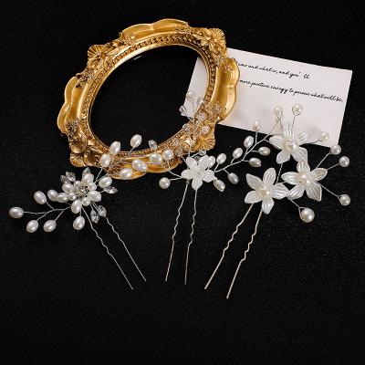 China *Bridal Hair Pins European Style Headpiece Cooper Wire Pearl Rhinestone Bridal Hair Pin Crystal Wedding Hair Comb for sale