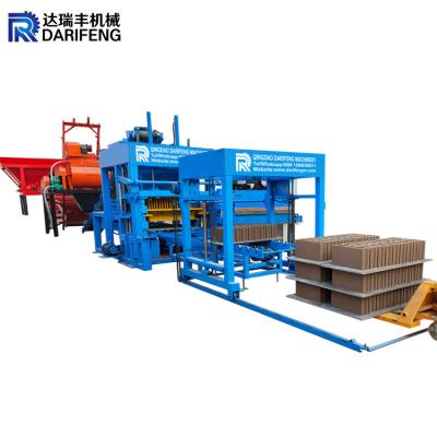 Cina QT5-15 Price Roadside Blocks Making Machine Concrete Cement Paving brick making machine in vendita