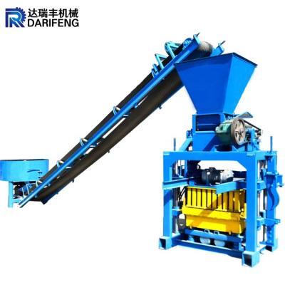 China QT4-35 Manual Small Vibrating Soil Hollow Cement Concrete block brick machine Price à venda