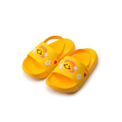 China 2021 New Light Weight Candy Color Thick Bottom Big Kids Sandals Boys Girls Student Slides Kids Slippers for sale