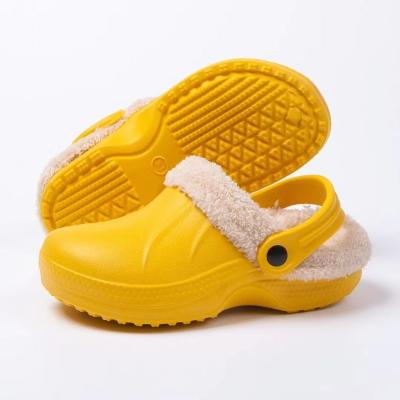 China 2022 Breathable White Shoes For Women Eva Clogs Slippers Shoes Women Clogs for sale