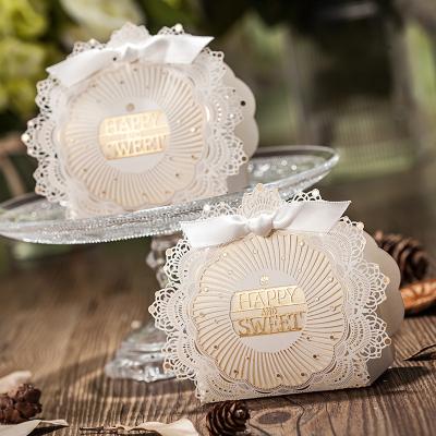 China Wholesale Recyclable Luxury Hollow Crown Packaging Wedding Boxes For Guests Candy Chocolate Gift Box Wedding Favor Boxes for sale