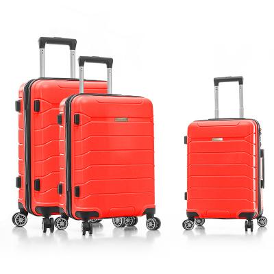 China Zipper Sale Of Strong And Light PP Luggage Set 3 Pcs For Long Distance Travel for sale