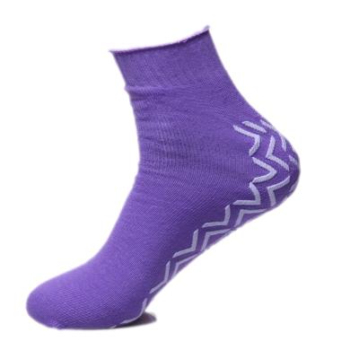 China Anti-slip Customized Rubber Base Knocks Function Anti-slip Indoor Non Slip Thermal Sock for sale