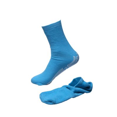 China QUICK DRY Foam Tread Printing Non Slip Hospital Socks for sale