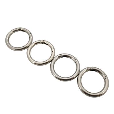 China Bags Zinc Alloy Round Props For Main Metal Around Carabiner Ring Open Snap Hook Rings for sale