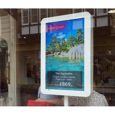 China 43 49 55 inch 2000nit outdoor digital signage lcd advertising in retail store window facing display for sale