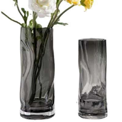 China Traditional Custom Wholesale Decorative Round Flower Glass Vase For Flowers for sale