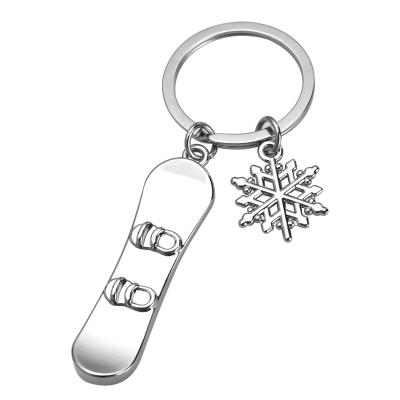 China 2022 Creative New Design Snow Sports Enthusiast Custom Logo Gift Souvenir Ski Snowboard Key Chain Bag Swing for sale