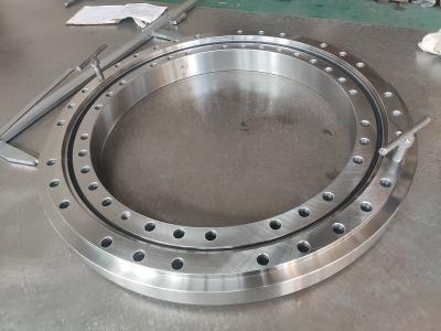 China Crossed Roller Slewing Bearing 110.25.823.12 Size 980x714x101mm en venta