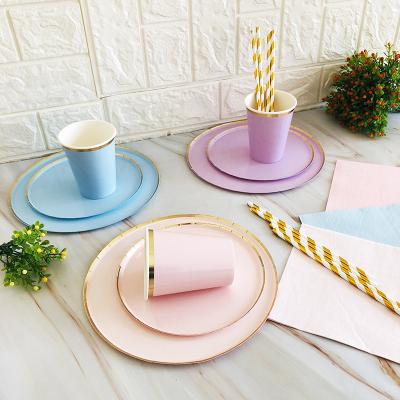 China Party Supplies New Style Disposable Tableware Set Dessert Dish Cups Napkins For Wedding Birthday Party Table Decoration for sale