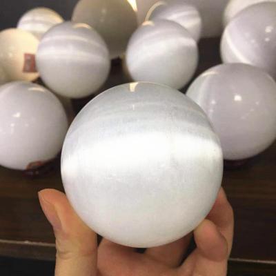 China China wholesale hot sale natural selenite quartz fengshui polished crystal ball for crafts for sale