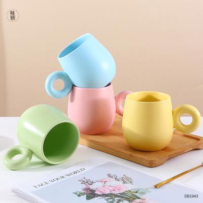 China Hot Viable Ceramic Coffee Cup Multicolor Custom Office Porcelain Coffee Cup Gift Office Nordic Coffee Mug for sale