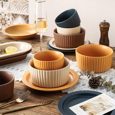 China Factory Direct Sales Viable Floral Dish Wholesale Fine Stocked Elegant Modern Style Dinnerware Set for sale