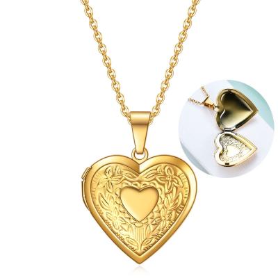 China Romantic Titanium Steel Flower Heart Shape Necklace Valentine's Day Gifts For Lover Necklace Jewelry for sale