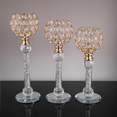 China Romantic Candlestick Gold Metal Candlestick Candle Holders Tealight Candlesticks Candlelight Stands Wedding Table Centerpieces for sale