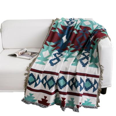 China PORTABLE Folk Art Woven Blanket Geometric Green Mexican Style Double Side Leisure Sofa Sofa Couch Cover Geometric With Fringe Tassel for sale