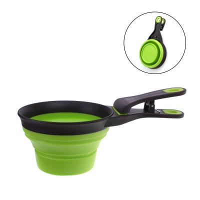 China TPR Food Spoon Feeders Pet Food Scooper Cat Pet Dog Food Measuring Scoop Viable Collapsible Scoop for sale