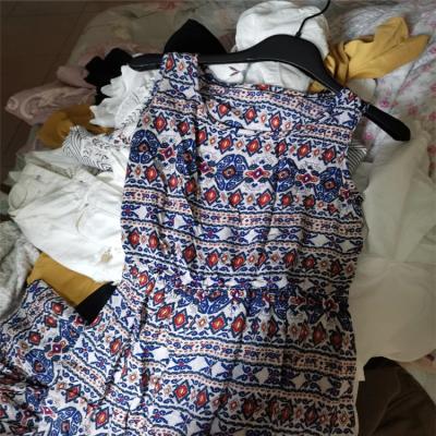 China Casual Used Clothes In Bales Wholesales Second Hand Clothing Used Women Clothes for sale