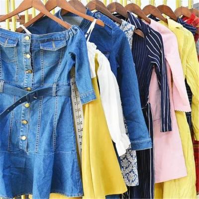 China Casual used clothing summer fashion used clothes women used dress in balls for sale