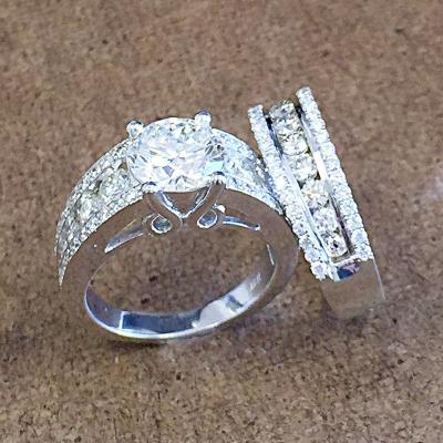 China European and American fashion full diamond couples ring CLASSIC wedding ring for sale