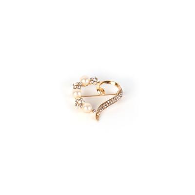 China Scarf fashionable silk buckle brooch pearl diamond peach jewelry brooch fashion clothing brooch dual-use accessories for sale