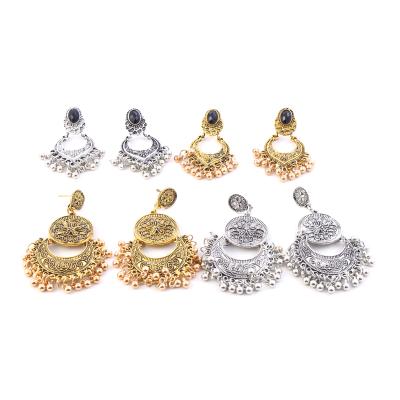 China CLASSIC Fashion Wedding Party Moon Shape Circle Earrings Wholesale Style Elegant Carving Drop Earrings Women for sale