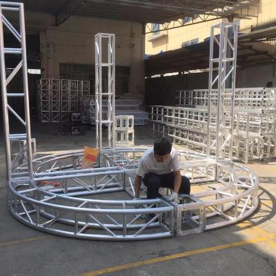 China Portable Collapsible Stage Aluminum Bolt Truss Screw Truss Square Truss for Stage Equipment for sale