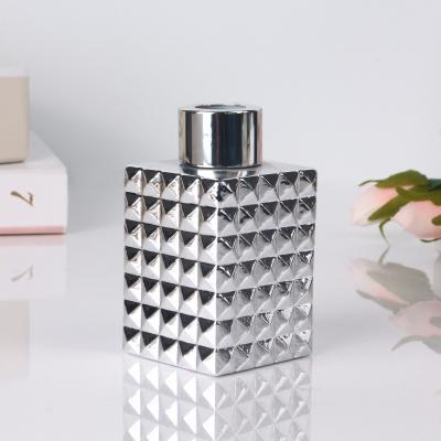 China New Design Luxury Square Sliver Reed Diffuser 100ml Glass Bottle Refillable Recyclable for sale