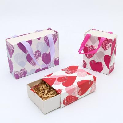 China Recycled Materials Custom Wedding Kraft Paper Box Custom Gift Boxes For Custom Candy Gift Boxes for sale