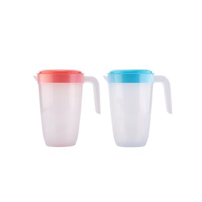 China Hot Selling CLASSIC 2.1L Plastic Water Pitcher Plastic Water Jug With Handle for sale