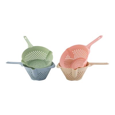 China Eco-friendly Colorful Plastic Home Kitchen Round Strainer Water Vegetable Strainer With Handle Kitchen for sale