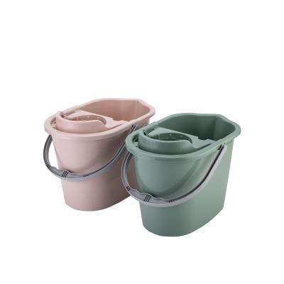 China Attractive price type of pp new plastic water storage mop bucket with squeeze tool for sale