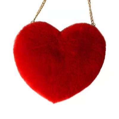 China Hip-hop Fashion Plush Love Shoulder Bag Messenger Female Chain Bag Heart Shaped Bag for sale