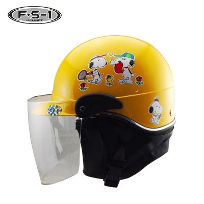 China Shockproof Rose, Prince Yellow New Motorcycle Battery Car Half Face Helmet Summer Male Open Face Retro Color Helmet for sale