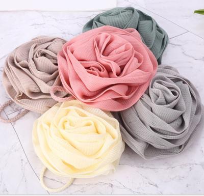 China EXFOLIATING Soft Mesh Poufs Bath Loofah Rose Flower Shape Mesh Puff Exfoliating Shower Loofah Sponge for sale