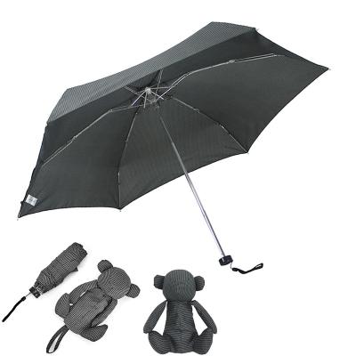 China 2021 New Super Cute Style Gift 5 Times Minimalist Umbrella With Bear Shape Pocket for sale