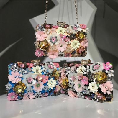 China Fashion Wholesale Ladies Purse Evening Clutch Bag Factory Price Floral Crystal Beaded Clutch Evening Bag Party Luxury for sale