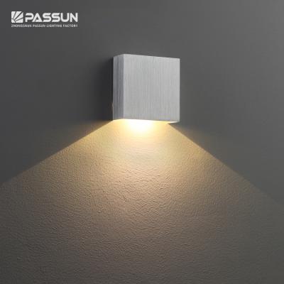 China Modern wall mount led light surface mounted led wall light creechip led wall light for sale