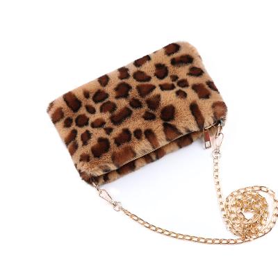 China Fashion Shape Lovely Jtfur Girl Plush Shoulder Leopard Pattern Print Hunting Handbags Faux Fur Tote Bag Crossbody Chain Faux Fur for sale