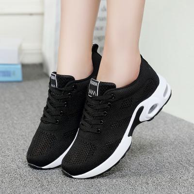 China Lightweight dropshipping products 2022 wholesale lowest price brand shoes sports custom made white sneakers women fashion sneakers for sale