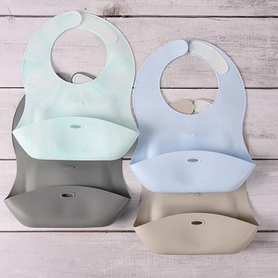 China BPA Free Printing Bpa Free Soft Feeding Custom Silicona Waterproof Bib Silicone Custom Baby Bib for sale