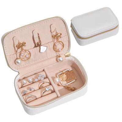 China JB005A Ring Necklace Eco Friendly Velvet Portable Trinket Storage Eco-Friendly Wholesale White Velvet Packaging Jewelry Box for sale