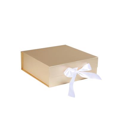 China Recycled Materials AP08 Custom Jewelry Box Foldable Gift Box Magnetic Jewelry Gift Box With Fixed Grosgrain Ribbon for sale