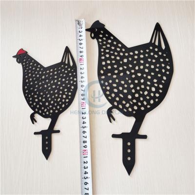 China Latest Contemporary Hot Sale Chicken Shaped PMMA Acrylic Garden Accessories Decoration Art Decor for sale