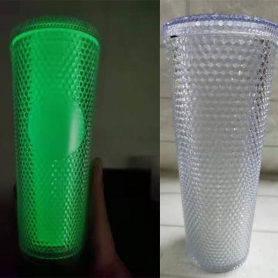 China Sustainable Hot Sale Glow in Dark Double Wall Insulated 24 oz Plastic Tumbler Cups Studded with Plastic Lid and Straw for sale