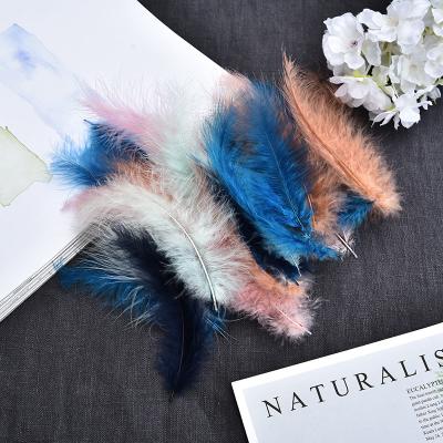 China Featival Decoration Headdress Garment Decoration 9-15 cm /50 Pieces 1 Bag Turkey Feather DIY Clothing Accessories Dyed Turkey Feather for sale