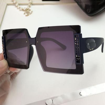 China Fashion Sunglasses Polarized TR90 Shades Shape Famous Woman Sunglasses Luxury Designer Brand Sunglasses 2021 for sale