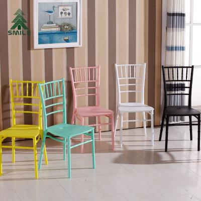 China Strong Hotel Furniture Resin Plastic Chiavari Chiavari Reception Chairs Party Event Wedding Chairs for sale